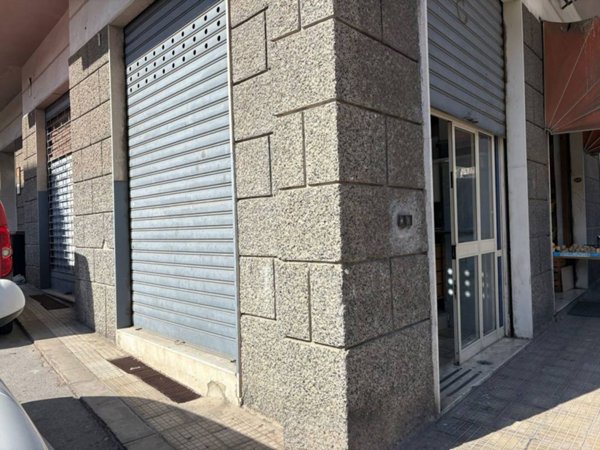 negozio in vendita a Messina in zona Gravitelli