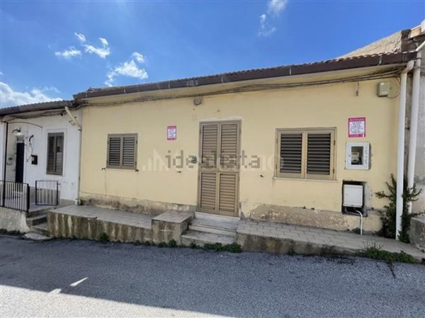 casa indipendente in vendita a Messina in zona Faro Superiore