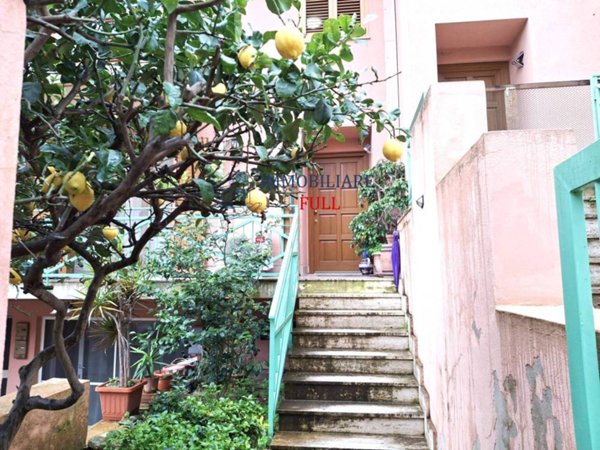 casa indipendente in vendita a Messina in zona Faro Superiore