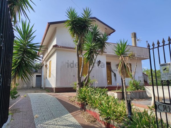 casa indipendente in vendita a Messina in zona Salice