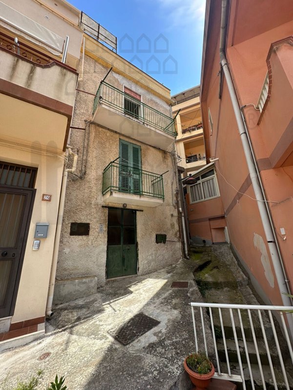 casa indipendente in vendita a Messina in zona Cumìa