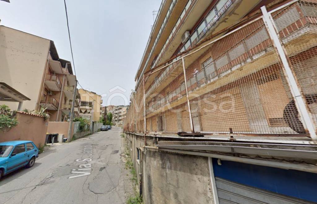 negozio in vendita a Messina