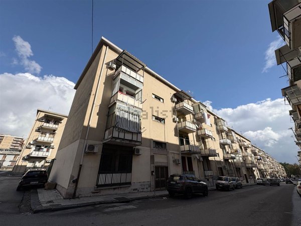 appartamento in vendita a Messina in zona Camaro