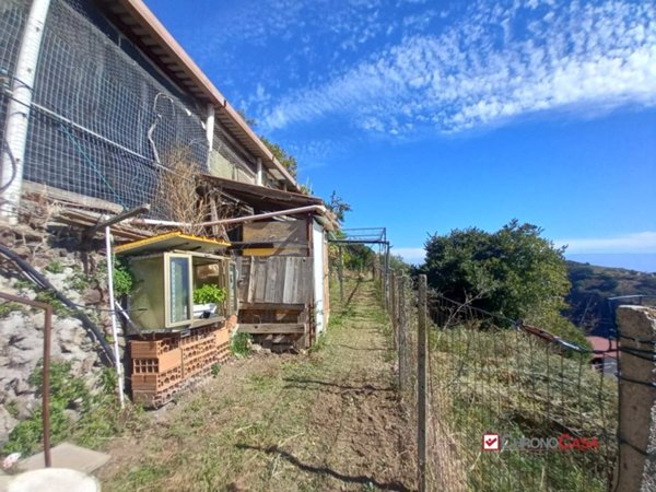 casa indipendente in vendita a Messina in zona Tipoldo