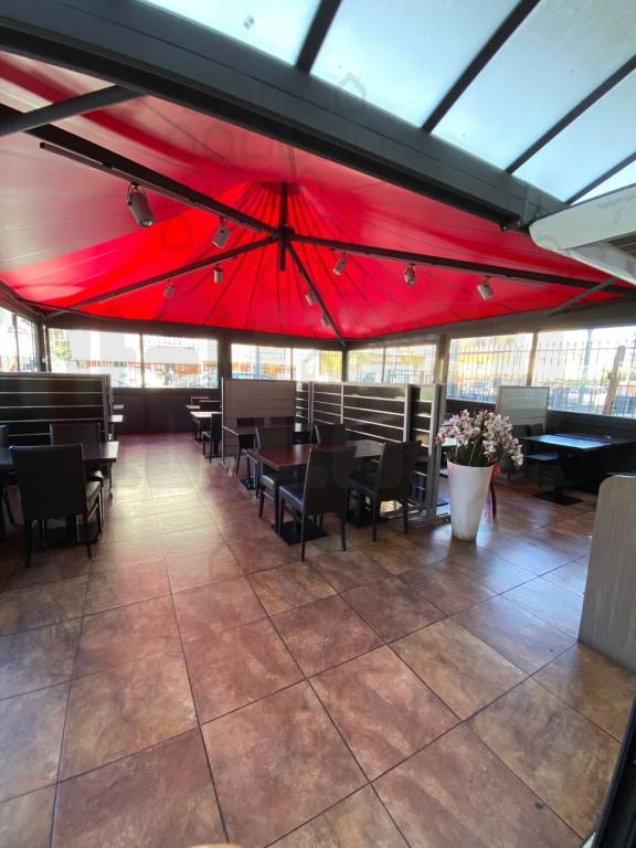 negozio in vendita a Messina in zona San Filippo