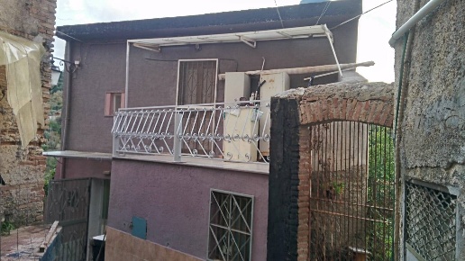 casa indipendente in vendita a Messina in zona Salice