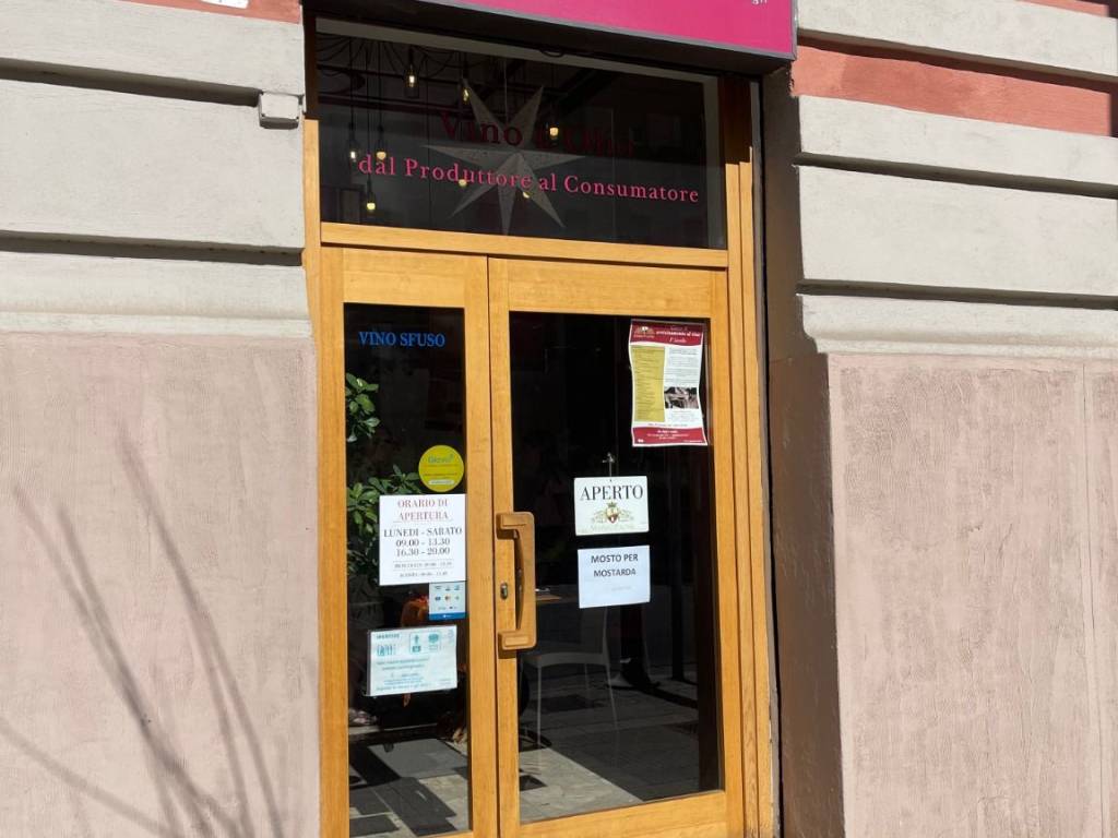 negozio in vendita a Messina