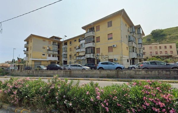 appartamento in vendita a Messina in zona Santa Lucia