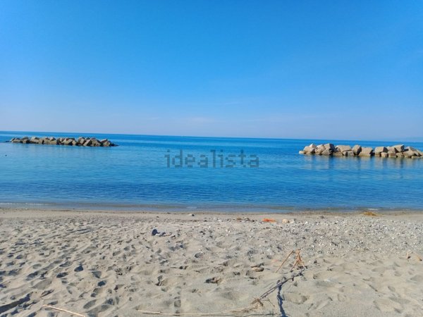 appartamento in vendita a Messina in zona Acqualadroni