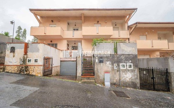 casa indipendente in vendita a Messina in zona Gazzi