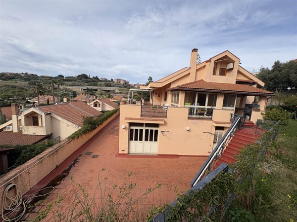 casa indipendente in vendita a Messina in zona Ganzirri