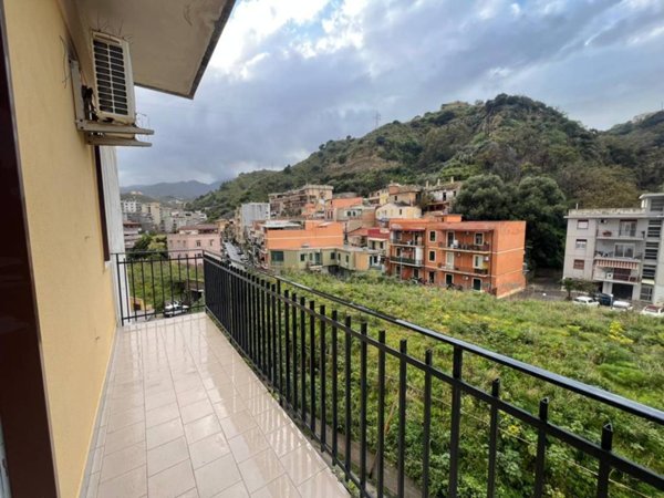 appartamento in vendita a Messina in zona Gazzi
