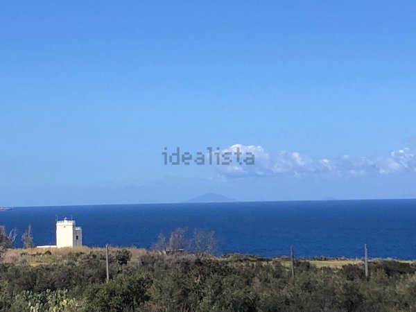 appartamento in vendita a Messina in zona Acqualadroni