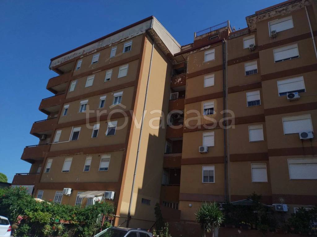 appartamento in vendita a Messina in zona Gazzi