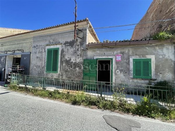 casa indipendente in vendita a Messina