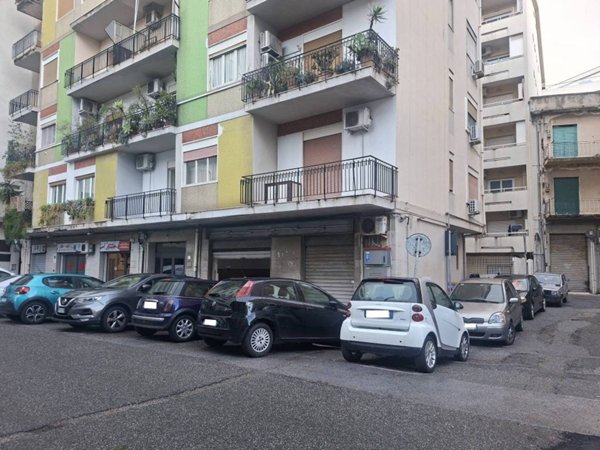 locale commerciale in vendita a Messina