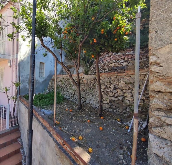 appartamento in vendita a Messina in zona Faro Superiore