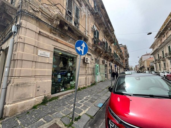 negozio in vendita a Messina in zona Centro Storico