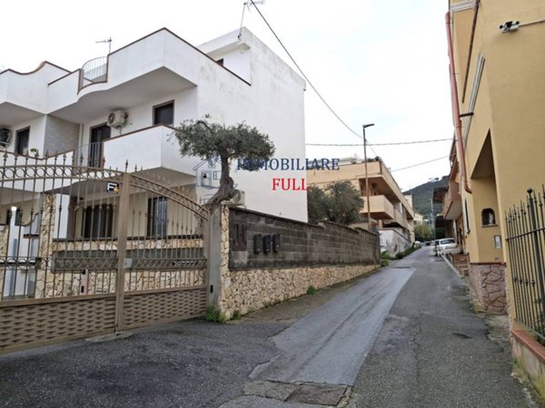casa indipendente in vendita a Messina in zona Spartà