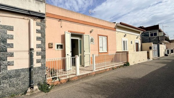 casa indipendente in vendita a Messina in zona Torre Faro