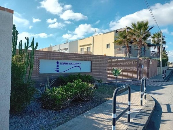 casa indipendente in vendita a Messina in zona Torre Faro