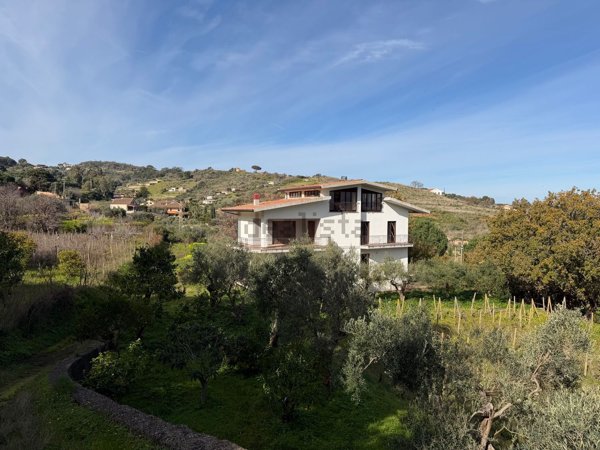 casa indipendente in vendita a Messina in zona Faro Superiore