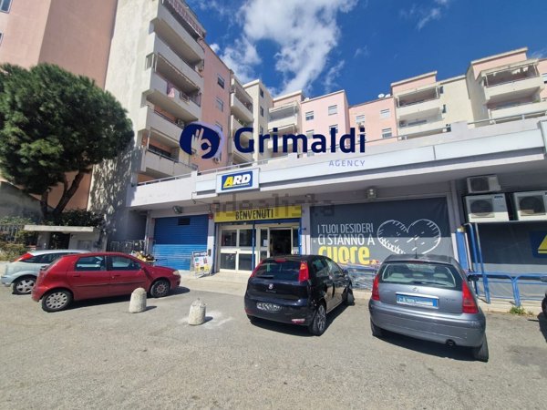 negozio in vendita a Messina