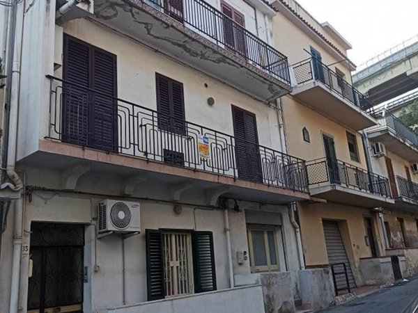 appartamento in vendita a Messina in zona Gazzi