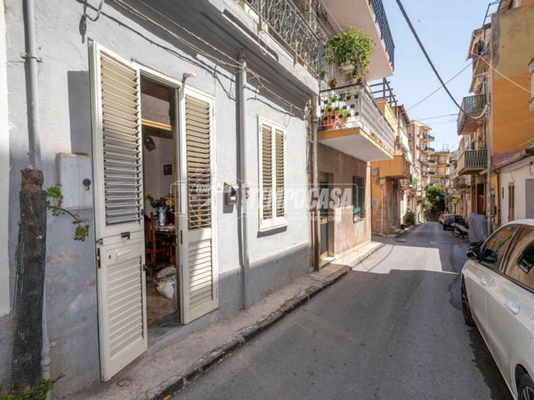 casa indipendente in vendita a Messina in zona Centro Storico