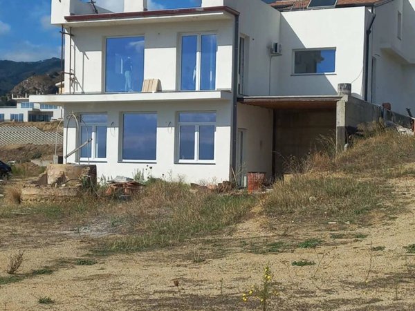 casa indipendente in vendita a Messina