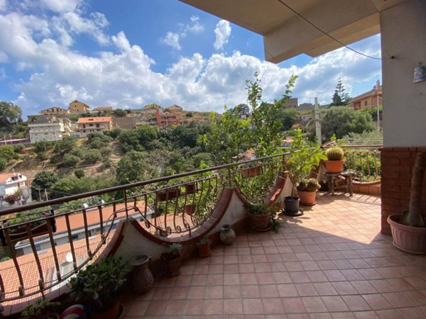 casa indipendente in vendita a Messina in zona Camaro