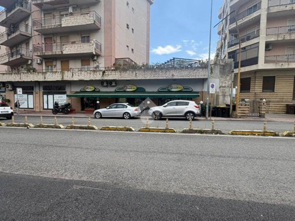negozio in vendita a Messina in zona Minissale