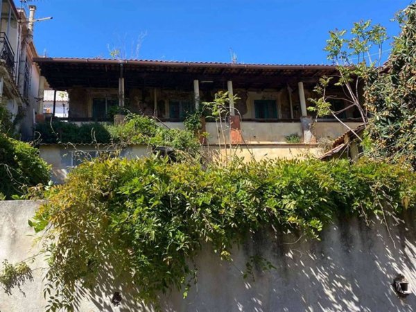 casa indipendente in vendita a Messina in zona Centro Storico