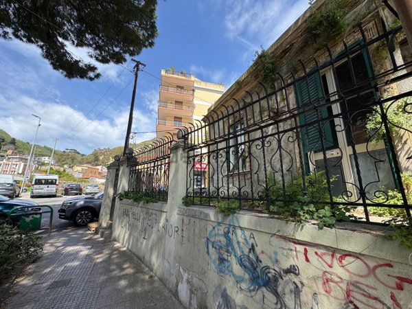 casa indipendente in vendita a Messina in zona Centro Storico