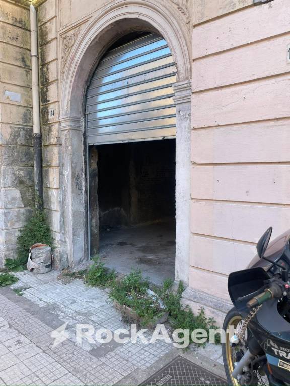 negozio in vendita a Messina