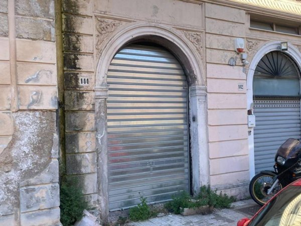 negozio in vendita a Messina