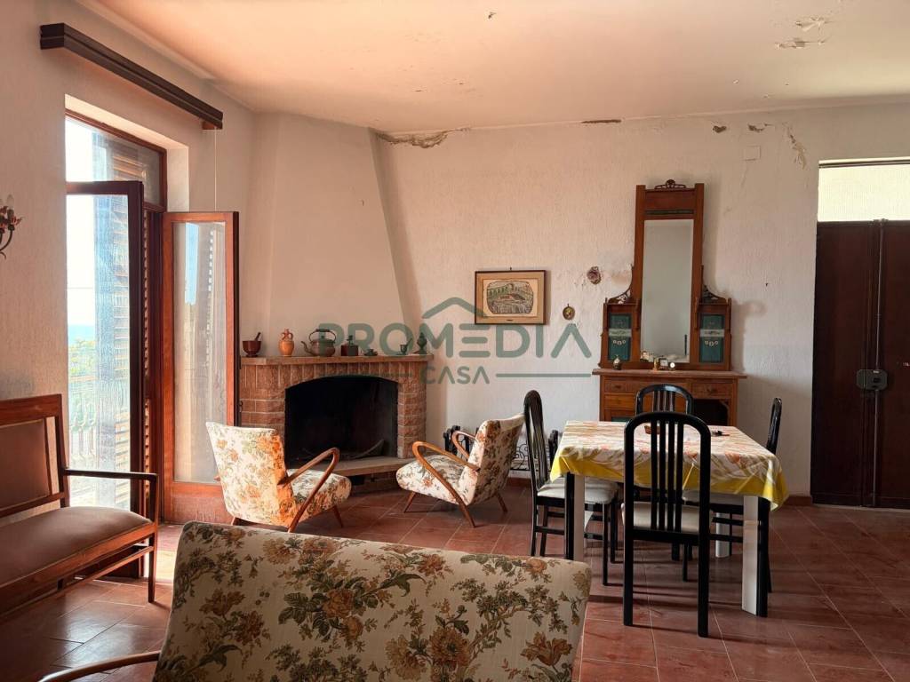 appartamento in vendita a Messina in zona Santa Margherita
