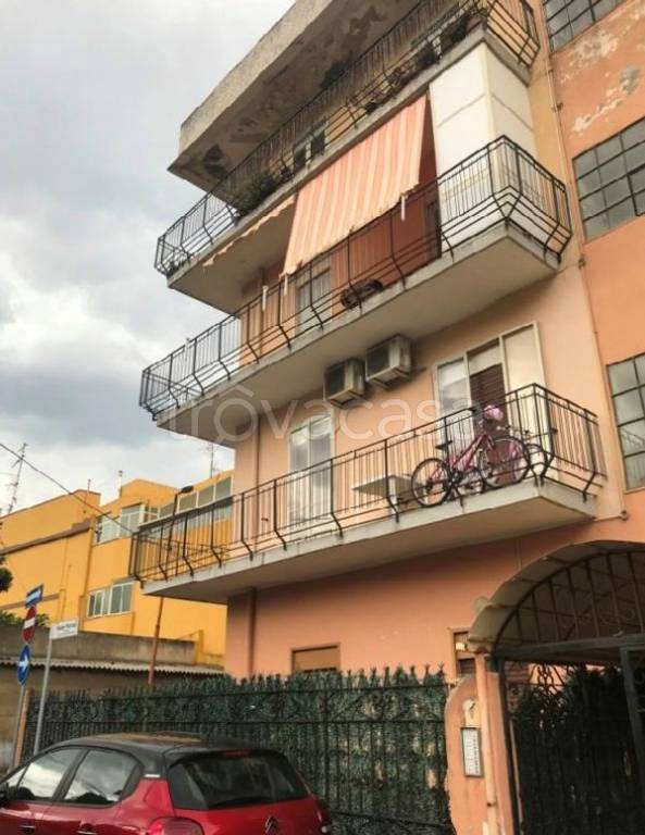 appartamento in vendita a Messina in zona Santa Lucia