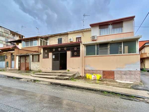 casa indipendente in vendita a Messina in zona Santissima Annunziata