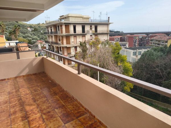 appartamento in vendita a Messina in zona Gazzi