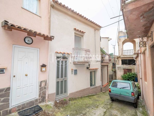 casa indipendente in vendita a Messina in zona Salice