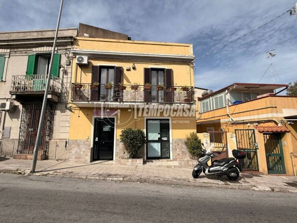 negozio in vendita a Messina in zona Camaro