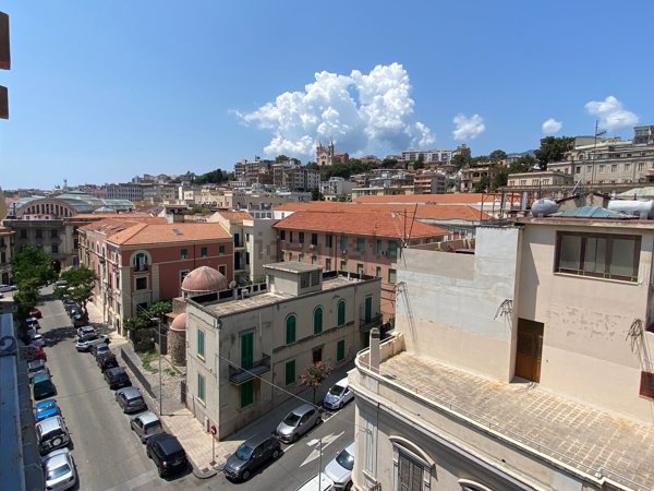 appartamento in vendita a Messina in zona Centro Storico