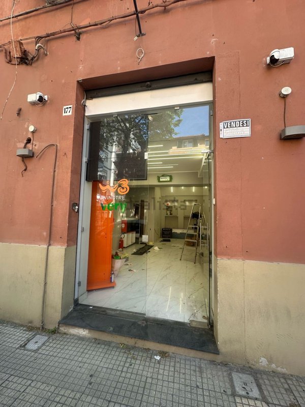 locale commerciale in vendita a Messina in zona Gravitelli