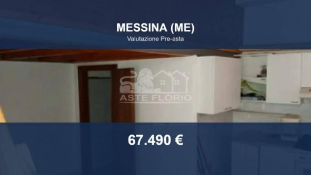 locale commerciale in vendita a Messina in zona Bordonaro