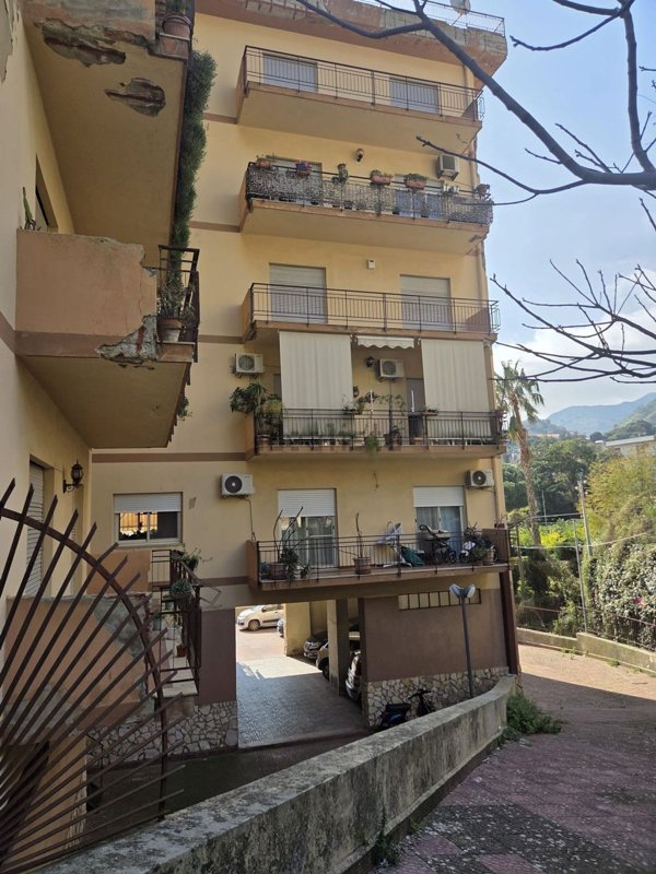 appartamento in vendita a Messina in zona Bordonaro