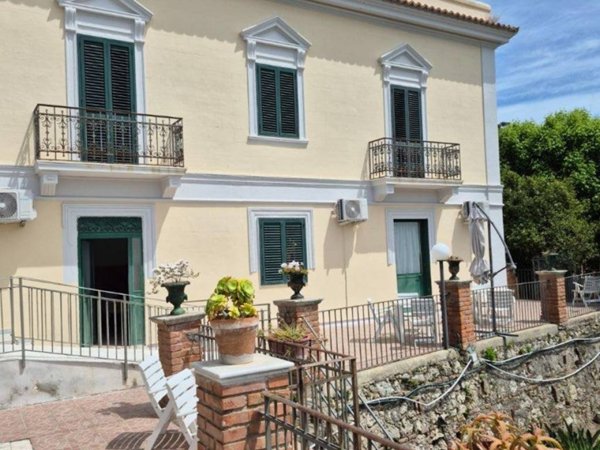 casa indipendente in vendita a Messina in zona San Licandro