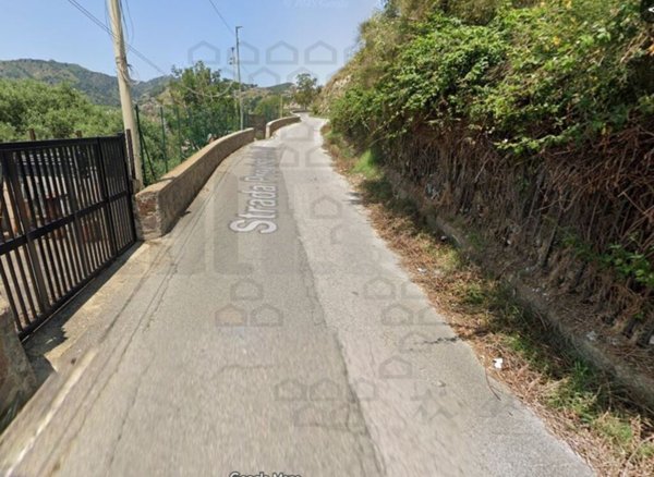 casa indipendente in vendita a Messina in zona Centro Storico