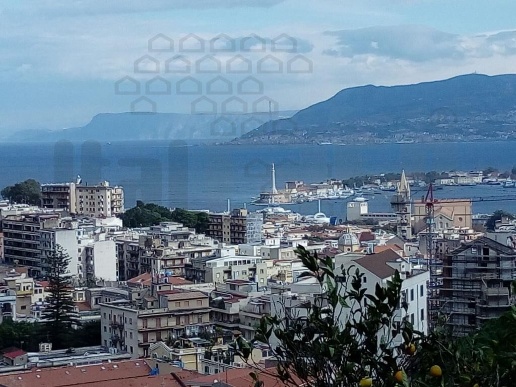casa indipendente in vendita a Messina