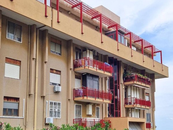 appartamento in vendita a Messina in zona Camaro